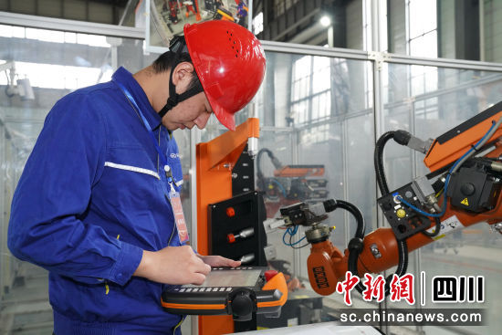 角逐现场。。。